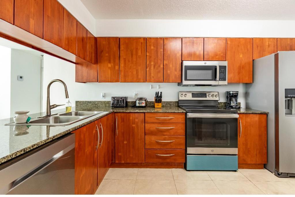 Two Bedroom Oceanview Apartment In Brickell Miami Zewnętrze zdjęcie